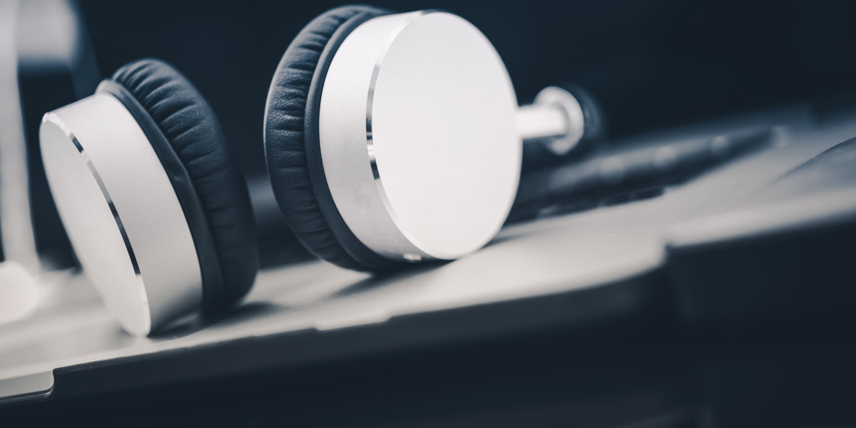 See What Headphone UK Tricks The Celebs Are Utilizing